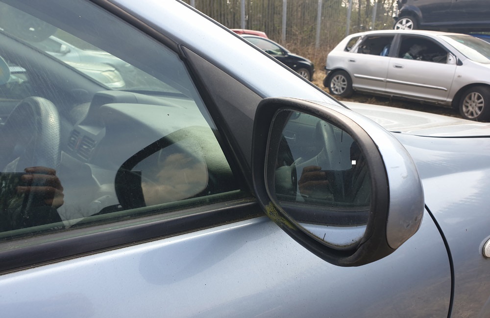 Nissan Almera SE Door mirror driver side front electric